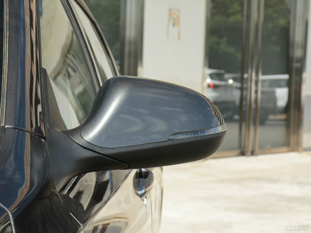 炫影灰銳程CC車身外觀圖片