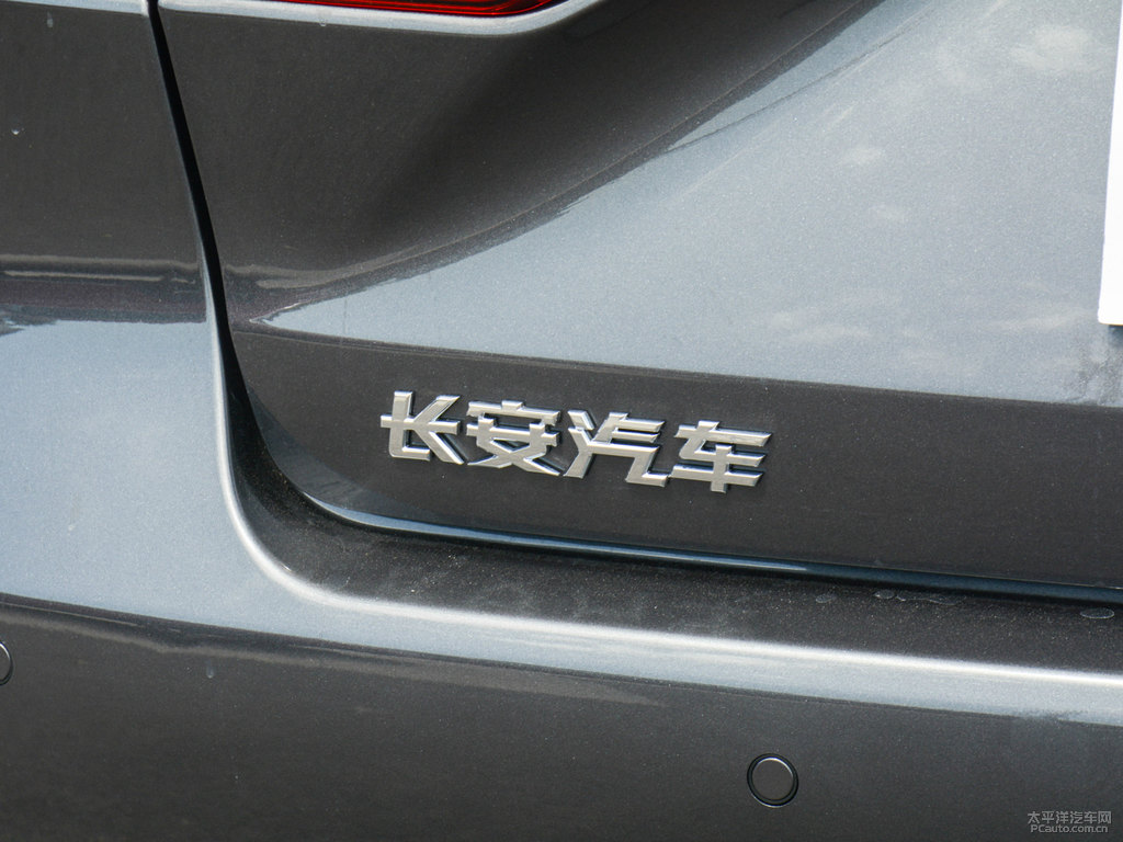 炫影灰銳程CC車尾外觀圖片