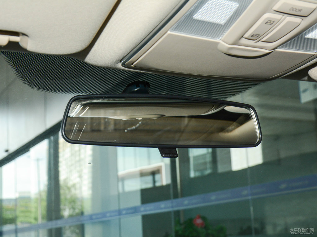 炫影灰銳程CC車廂內(nèi)飾圖片