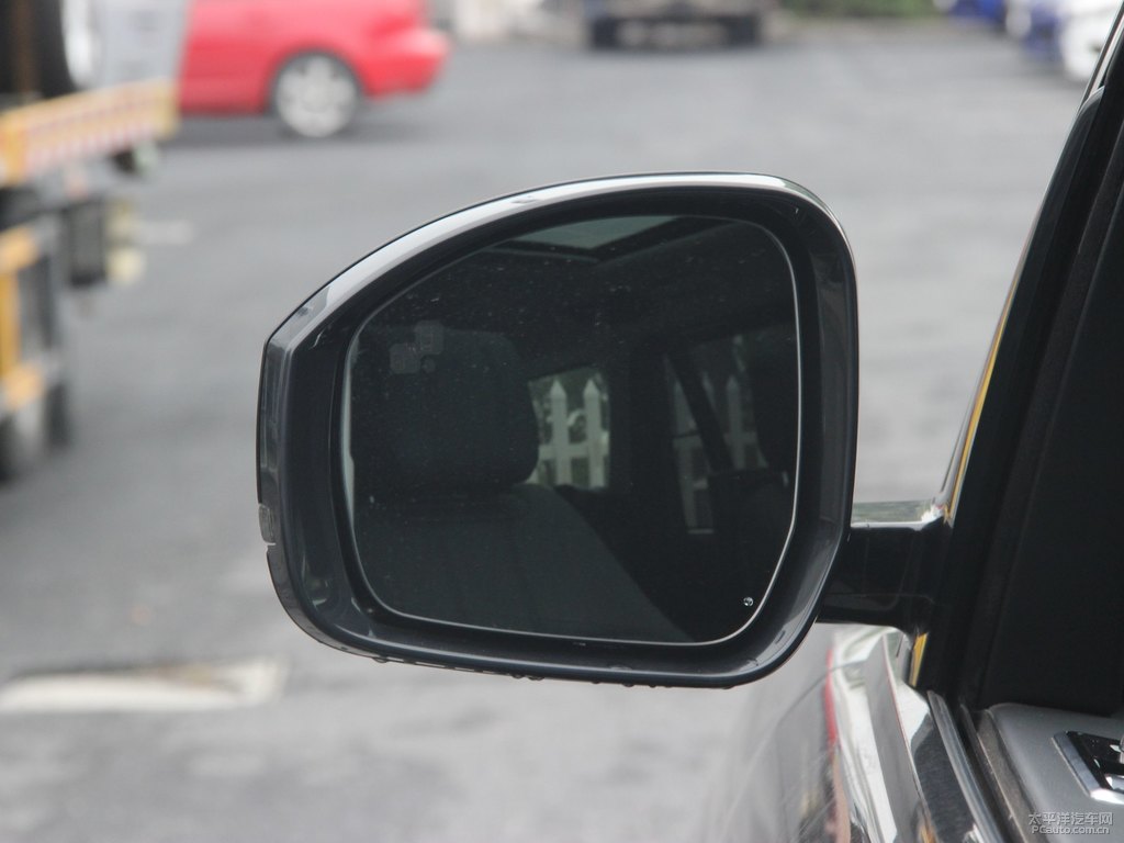 北極黑攬勝車身外觀圖片