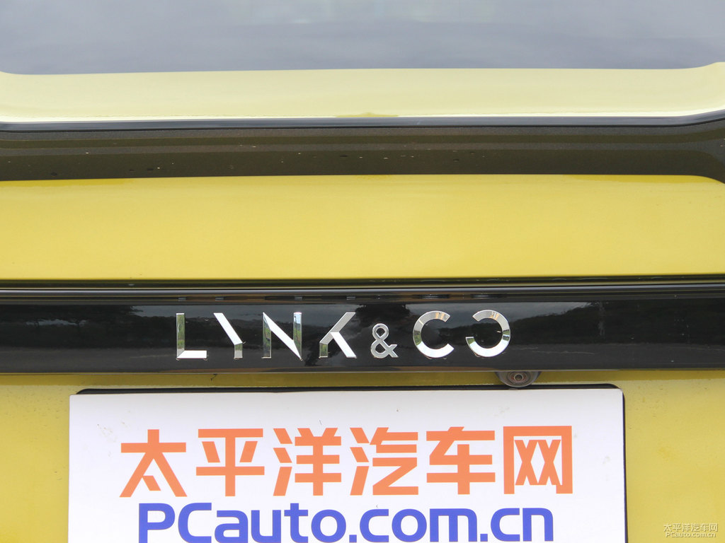 炫燃金領(lǐng)克03車尾外觀圖片