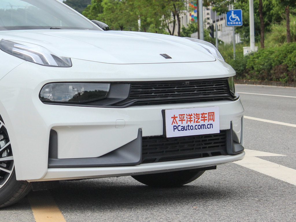 白領克03車頭外觀圖片