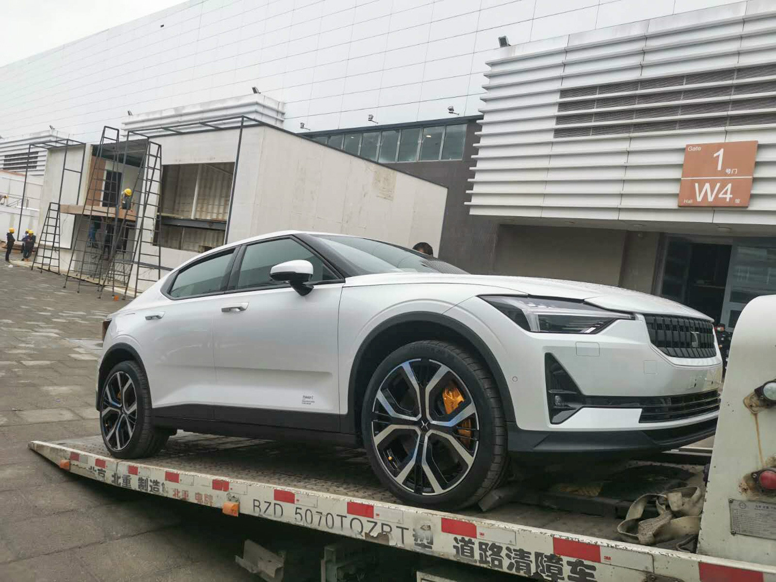 Polestar 2車展高清大圖