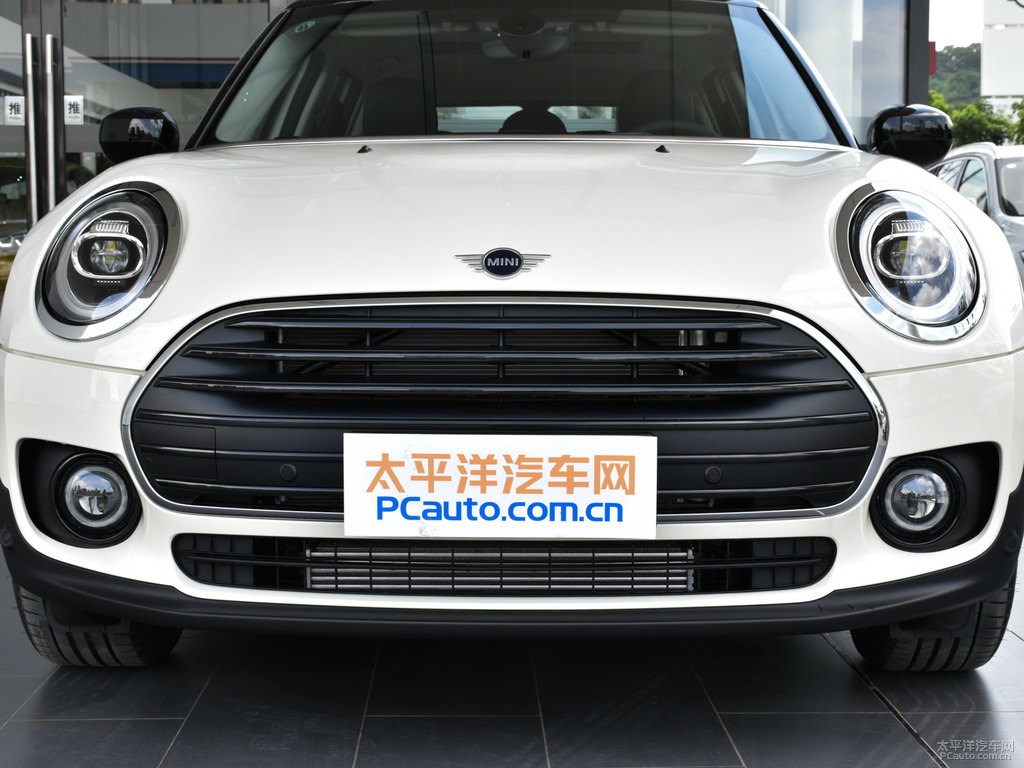白色/八十度黑MINI CLUBMAN車頭外觀圖片