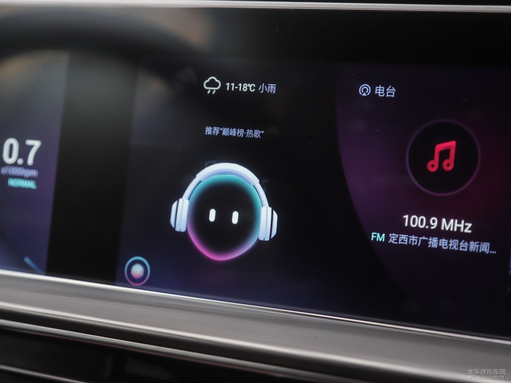水星灰瑞虎8 PLUS中控內(nèi)飾圖片