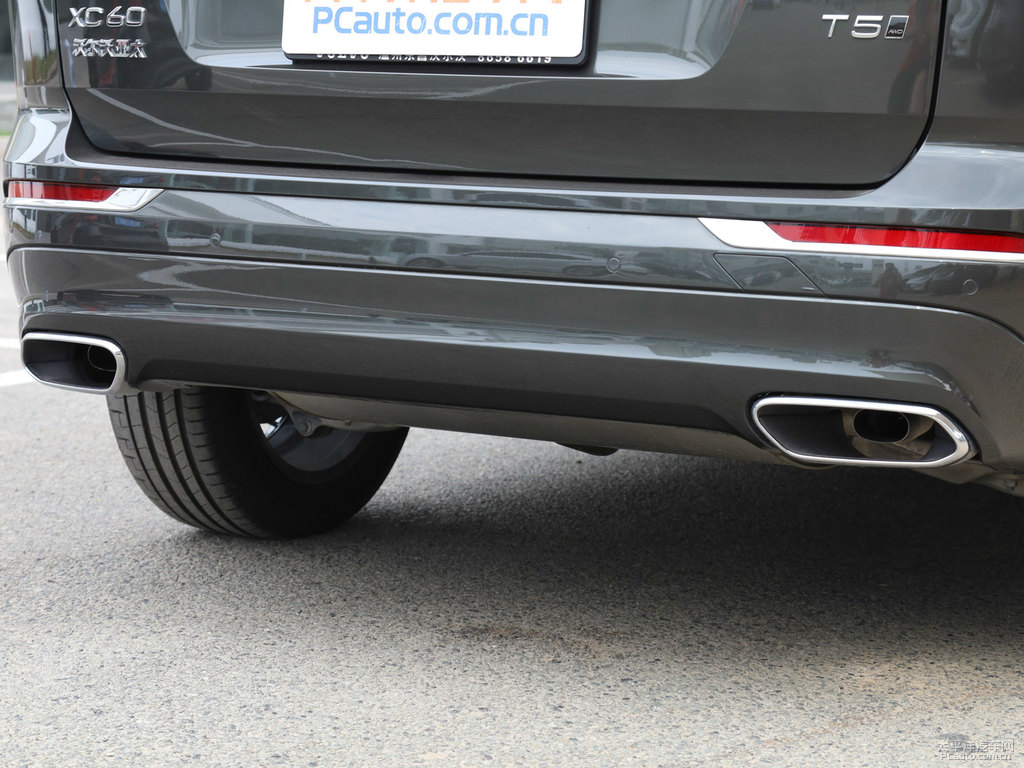 瑪瑙黑沃爾沃XC60車尾外觀圖片