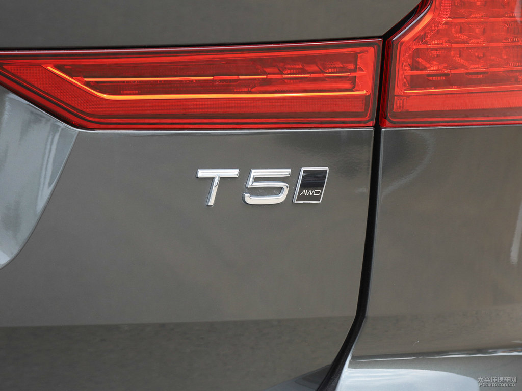 瑪瑙黑沃爾沃XC60車尾外觀圖片