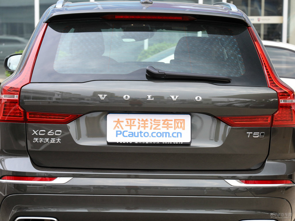 瑪瑙黑沃爾沃XC60車尾外觀圖片