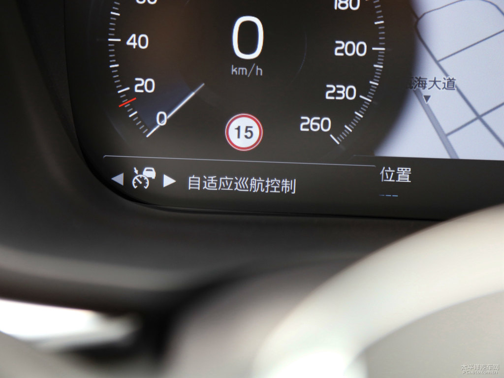瑪瑙黑沃爾沃XC60中控內(nèi)飾圖片