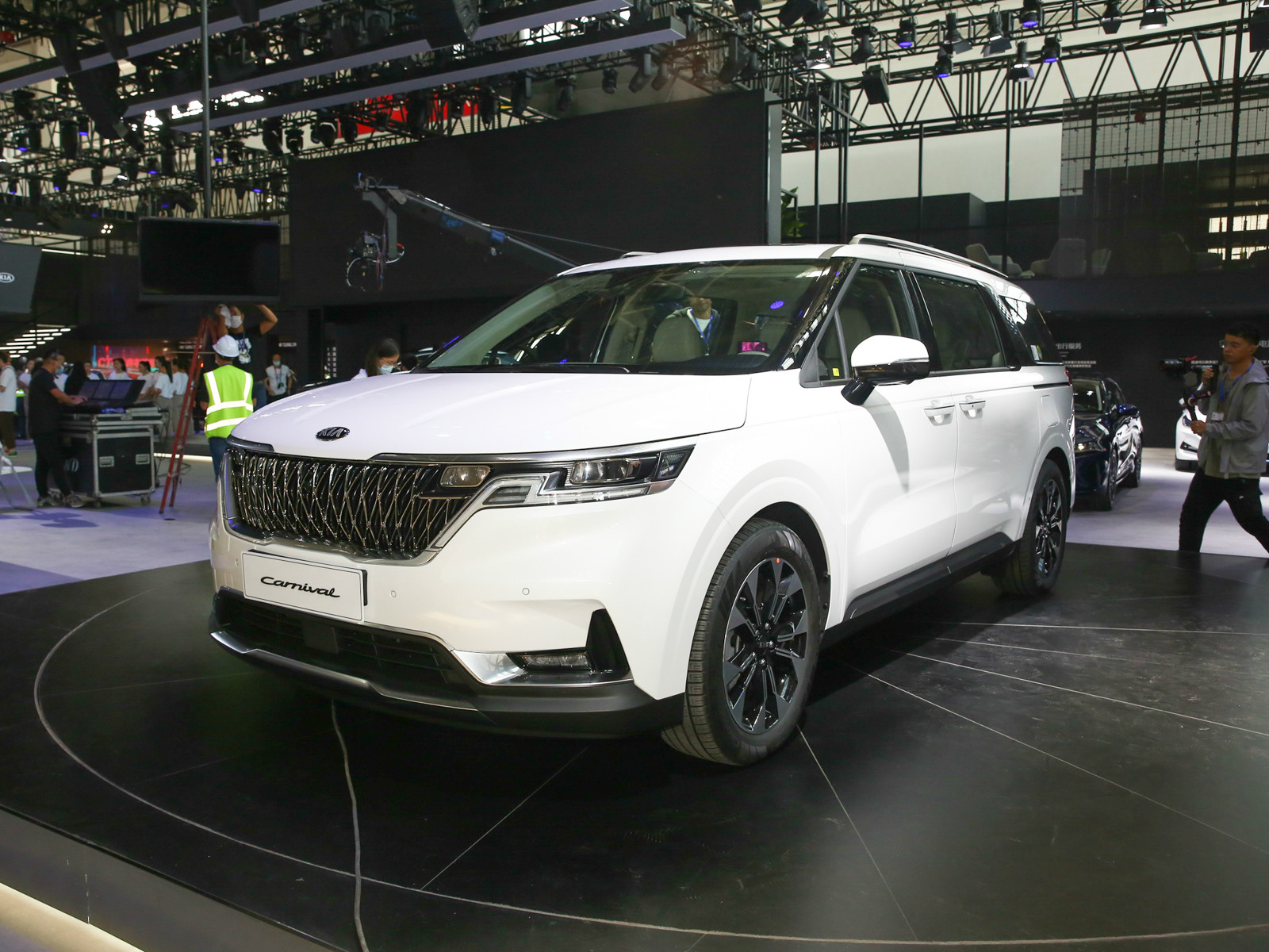 起亞嘉華(進(jìn)口)車展高清大圖