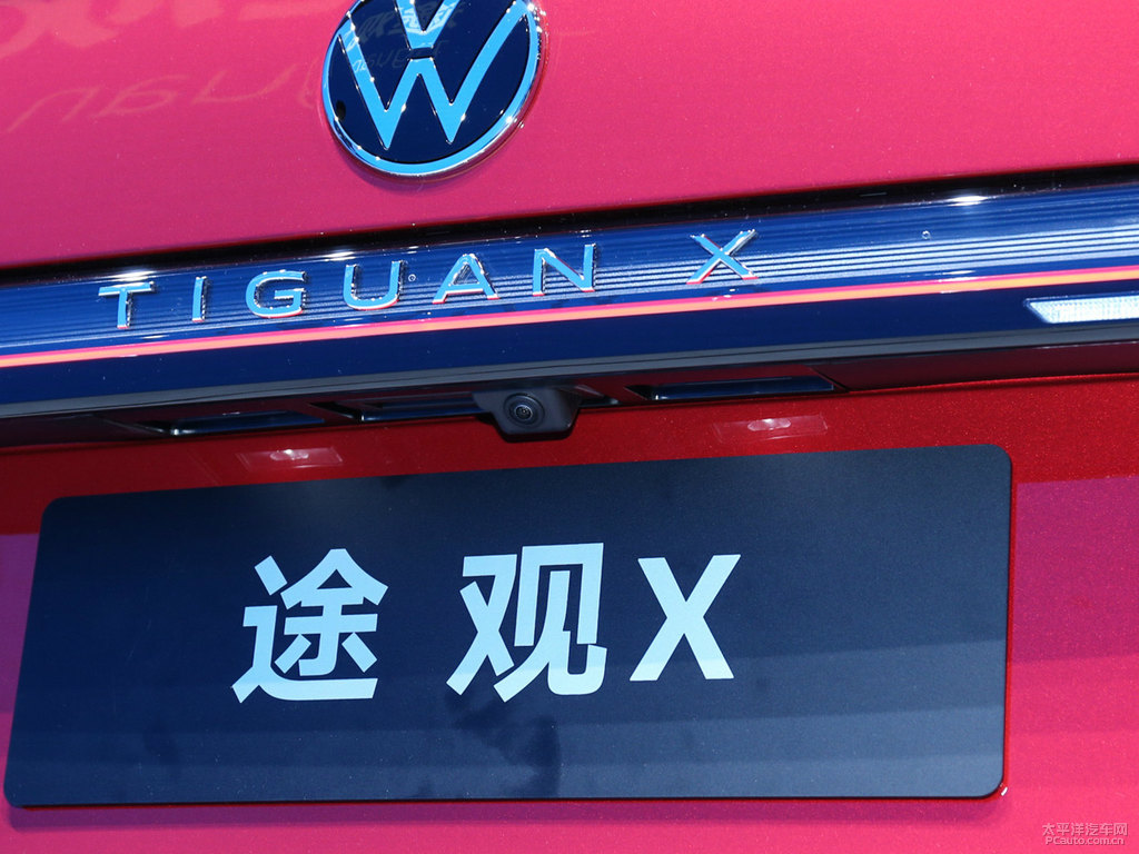 超導(dǎo)紅途觀X車尾外觀圖片