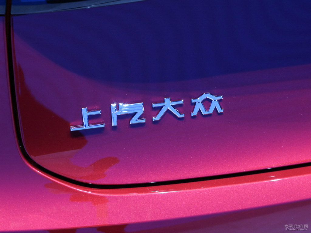超導(dǎo)紅途觀X車尾外觀圖片