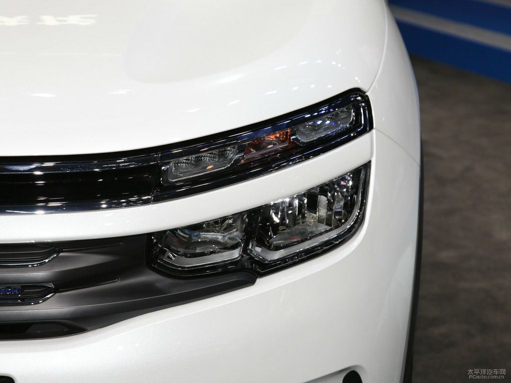 ɫ+ C5 AIRCROSS܇^^DƬ