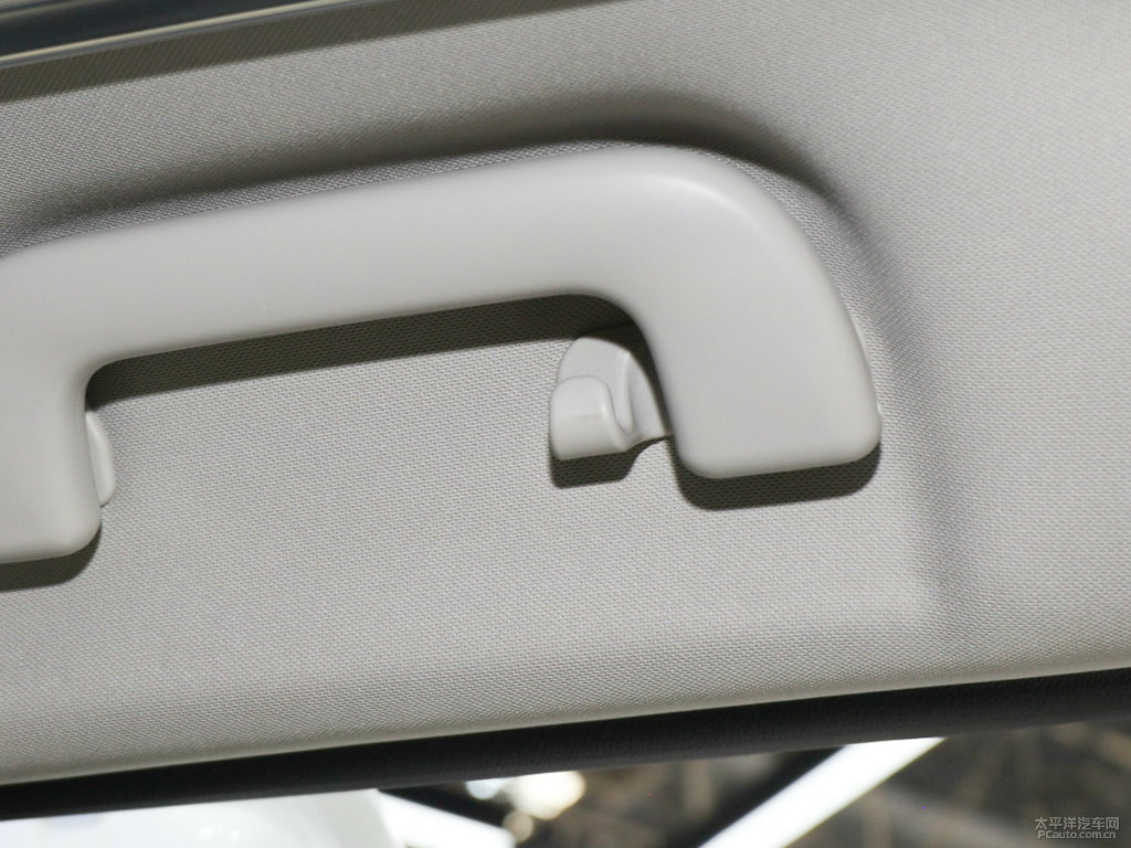 珍珠白傳祺M8車廂內(nèi)飾圖片