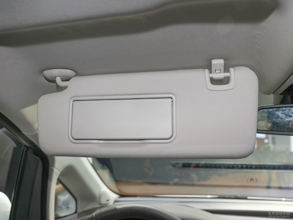 珍珠白傳祺M8車廂內(nèi)飾圖片