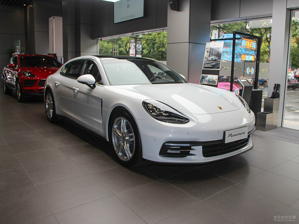 白色Panamera整車外觀外觀圖片