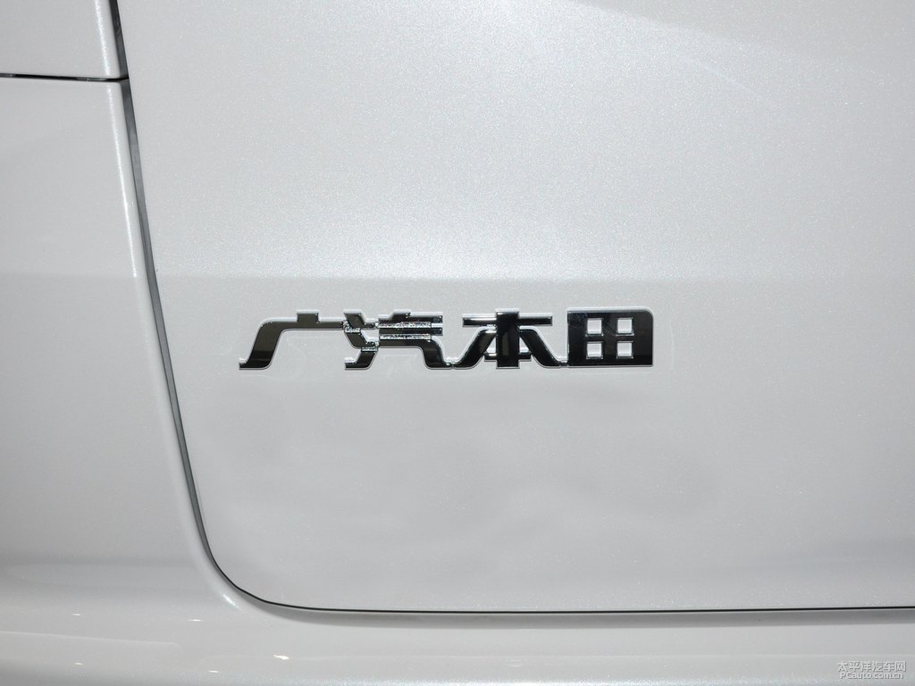 星月白奧德賽車尾外觀圖片