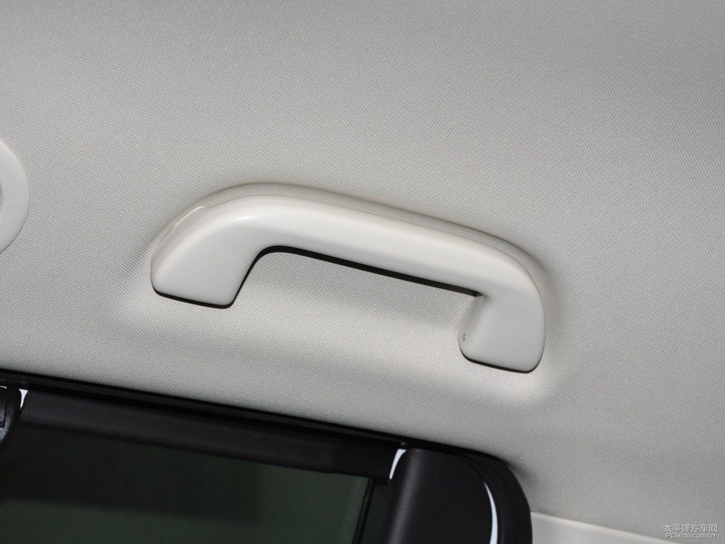 星月白奧德賽車廂內(nèi)飾圖片