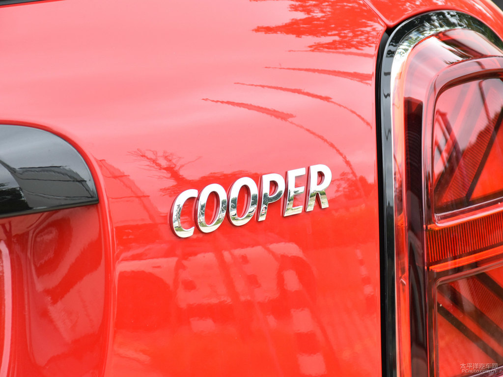 tMINI COUNTRYMAN܇(ch)β^(gun)DƬ