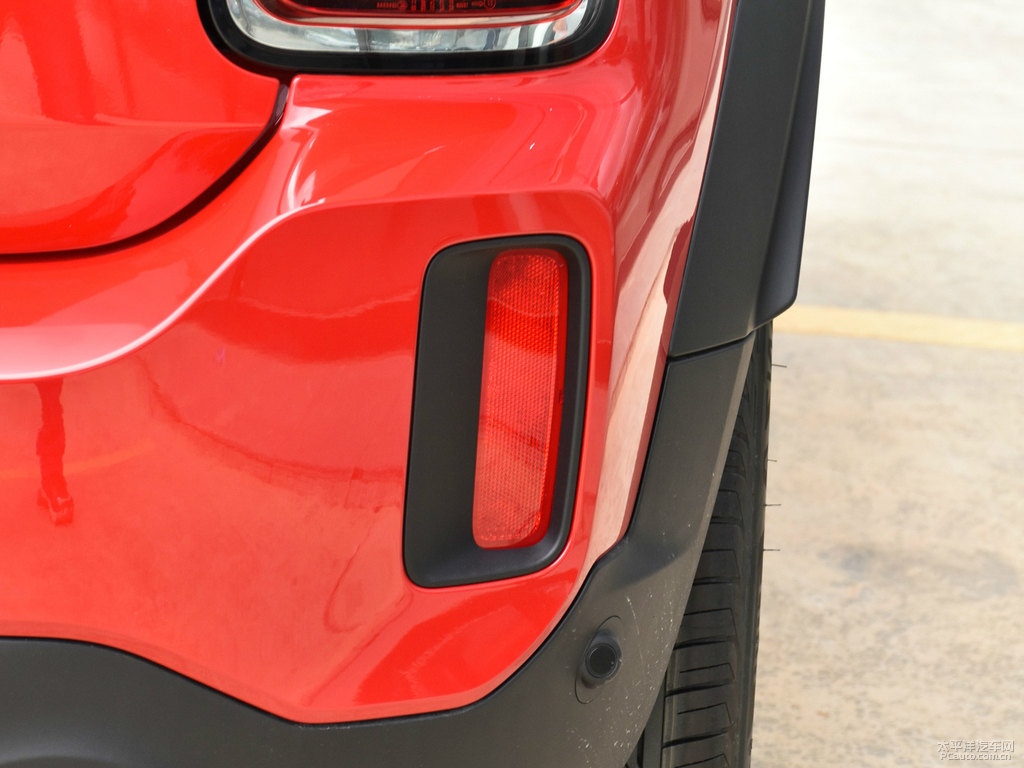 tMINI COUNTRYMAN܇β^DƬ