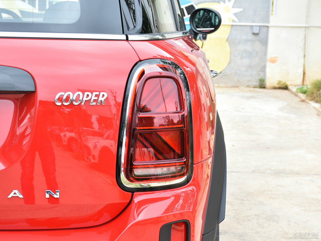tMINI COUNTRYMAN܇β^DƬ