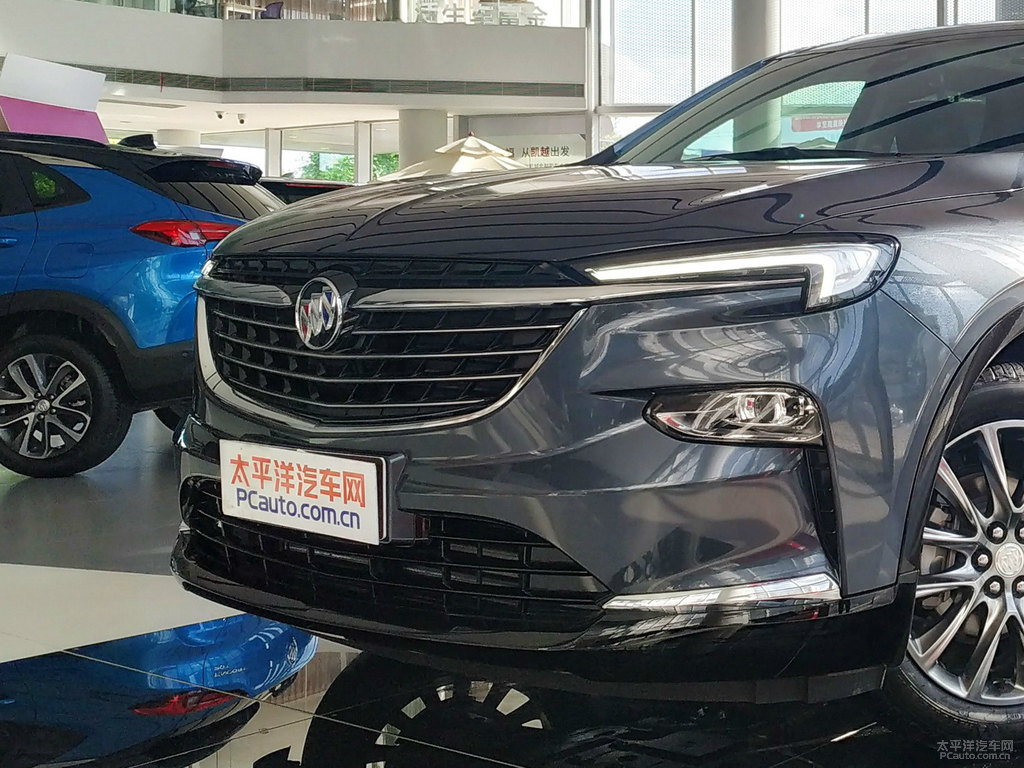 隕鐵灰昂科旗車頭外觀圖片