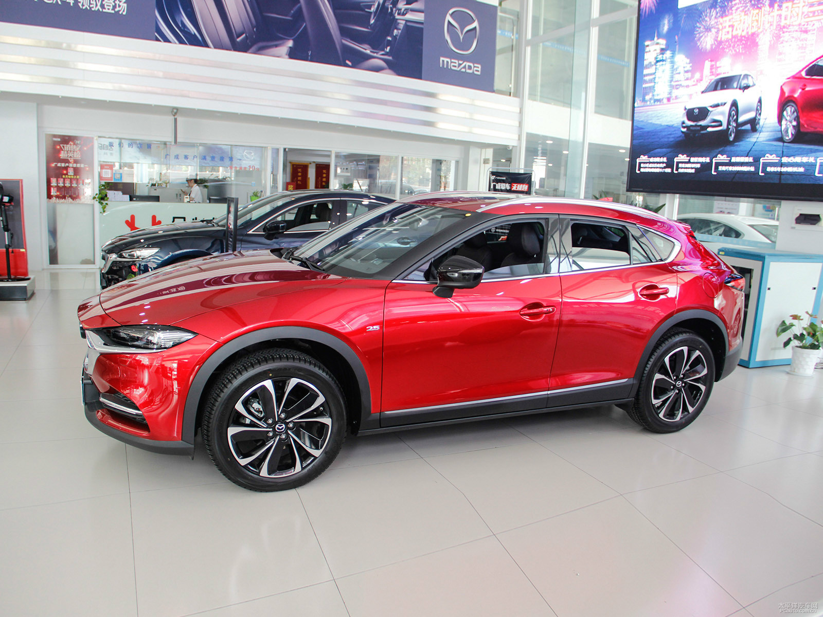 馬自達(dá)CX-4外觀高清大圖
