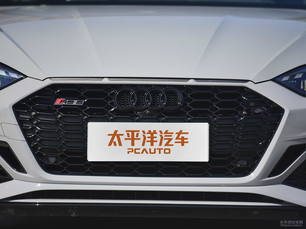 納多灰奧迪RS 5車頭外觀圖片