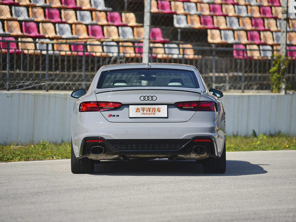 納多灰奧迪RS 5整車外觀外觀圖片