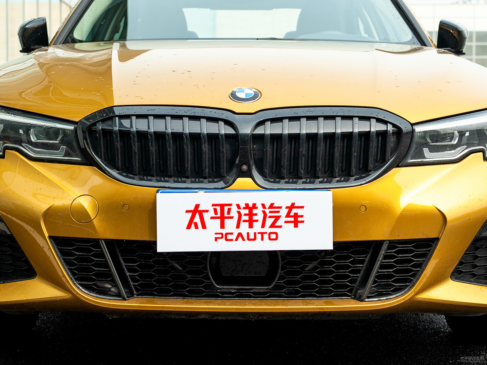 寶馬3系外觀高清大圖