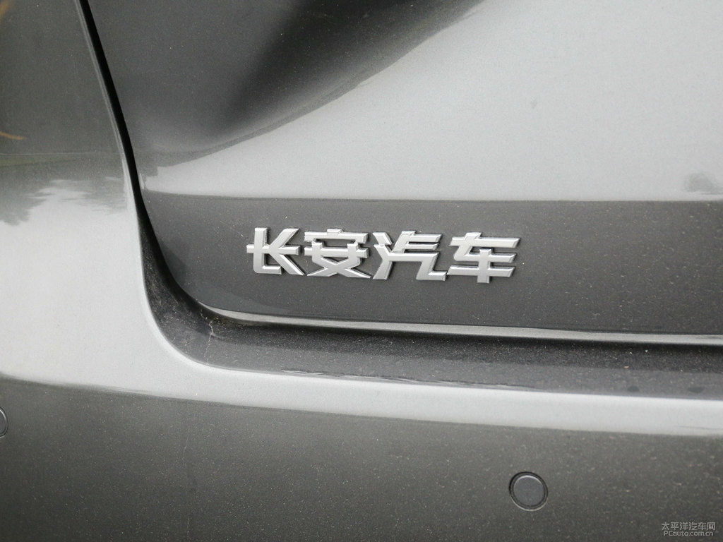 炫影灰銳程CC車尾外觀圖片