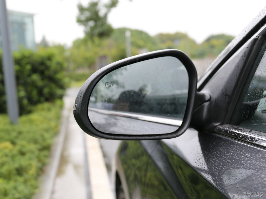 炫影灰銳程CC車身外觀圖片