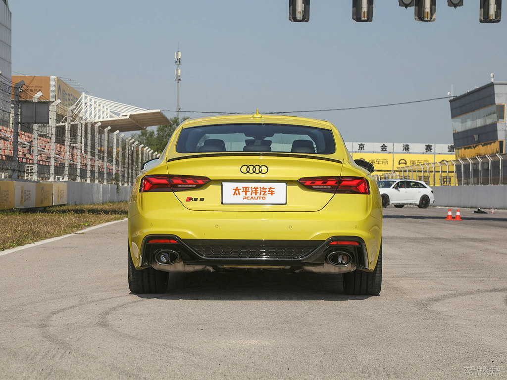 定制黃奧迪RS 5整車外觀外觀圖片
