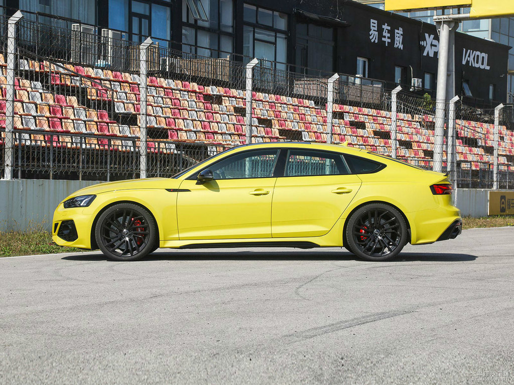 定制黃奧迪RS 5整車外觀外觀圖片