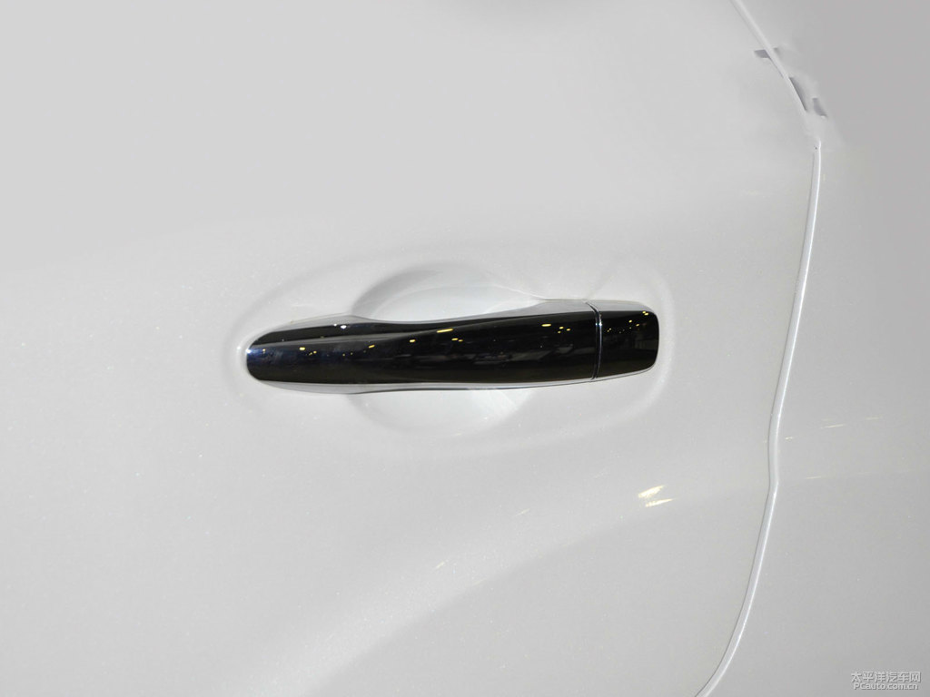 珠光白途達(dá)車(chē)身外觀圖片