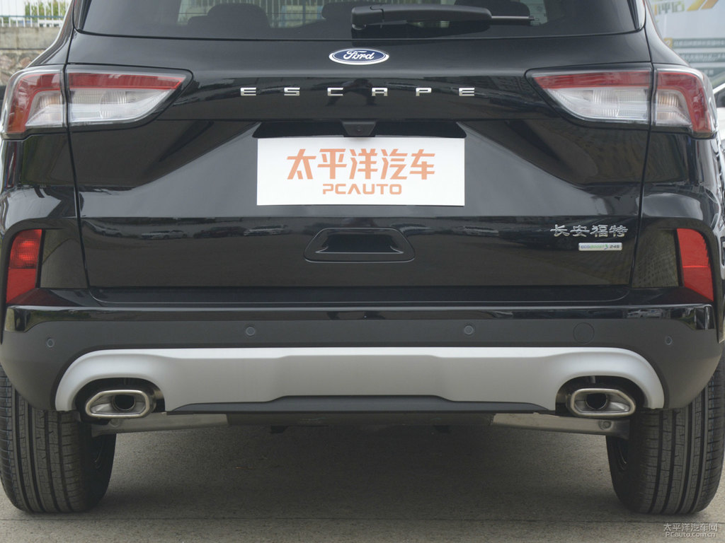 掠影黑銳際車尾外觀圖片