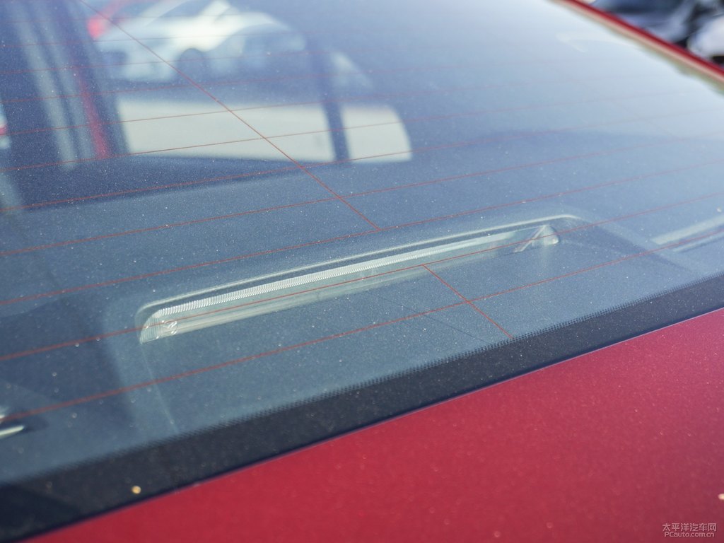 水晶魂動紅馬自達3 昂克賽拉車尾外觀圖片