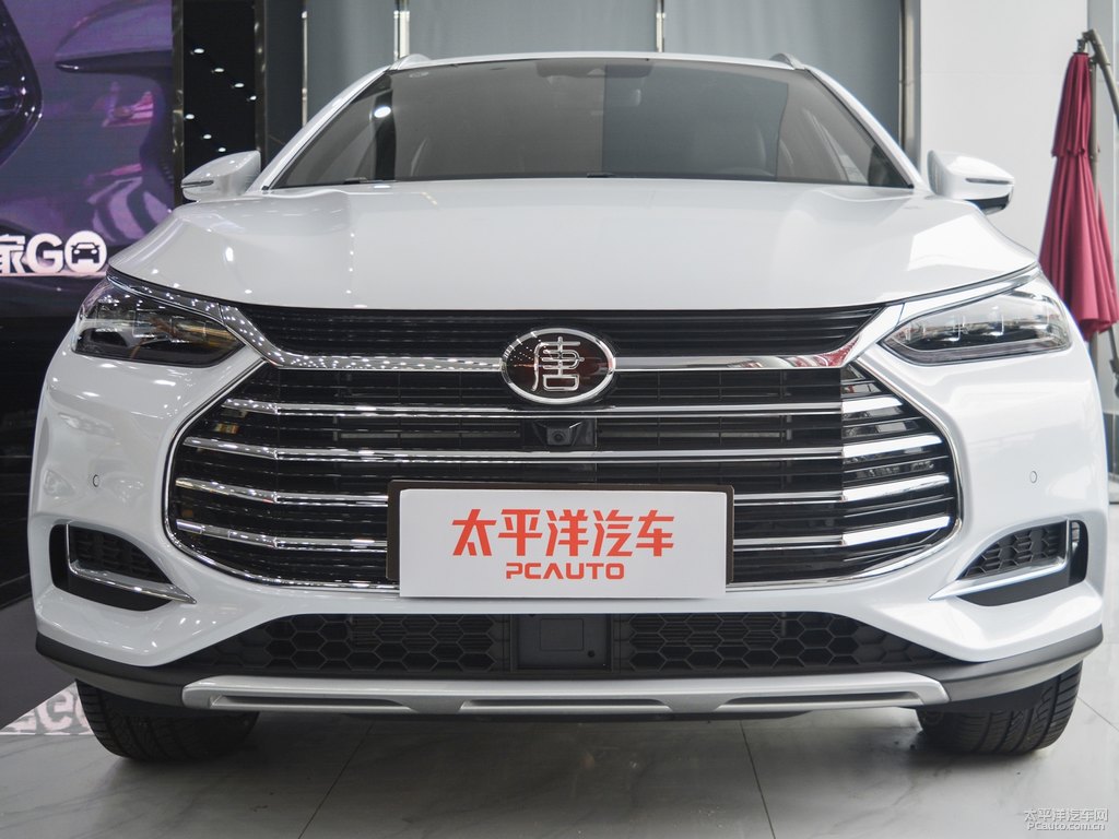雪域白唐車頭外觀圖片