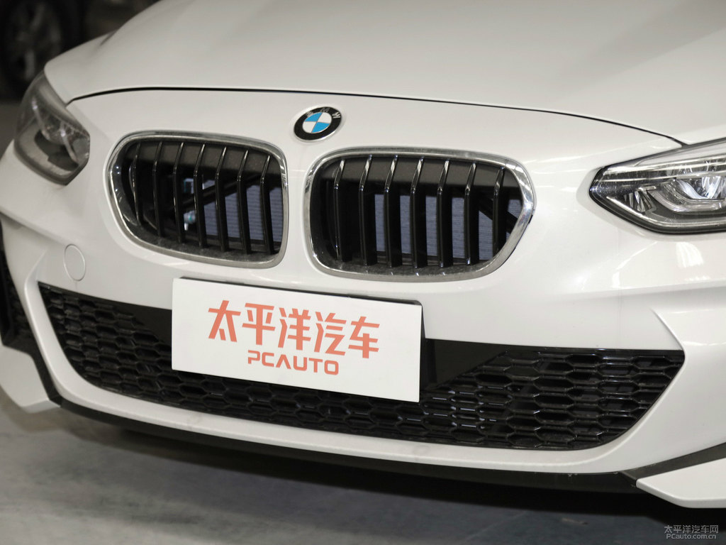 礦石白寶馬1系車頭外觀圖片