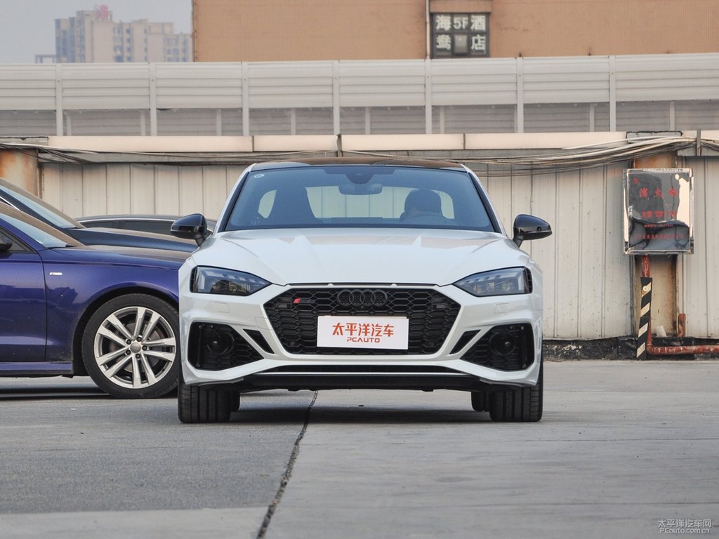 冰川白奧迪RS 5整車外觀外觀圖片