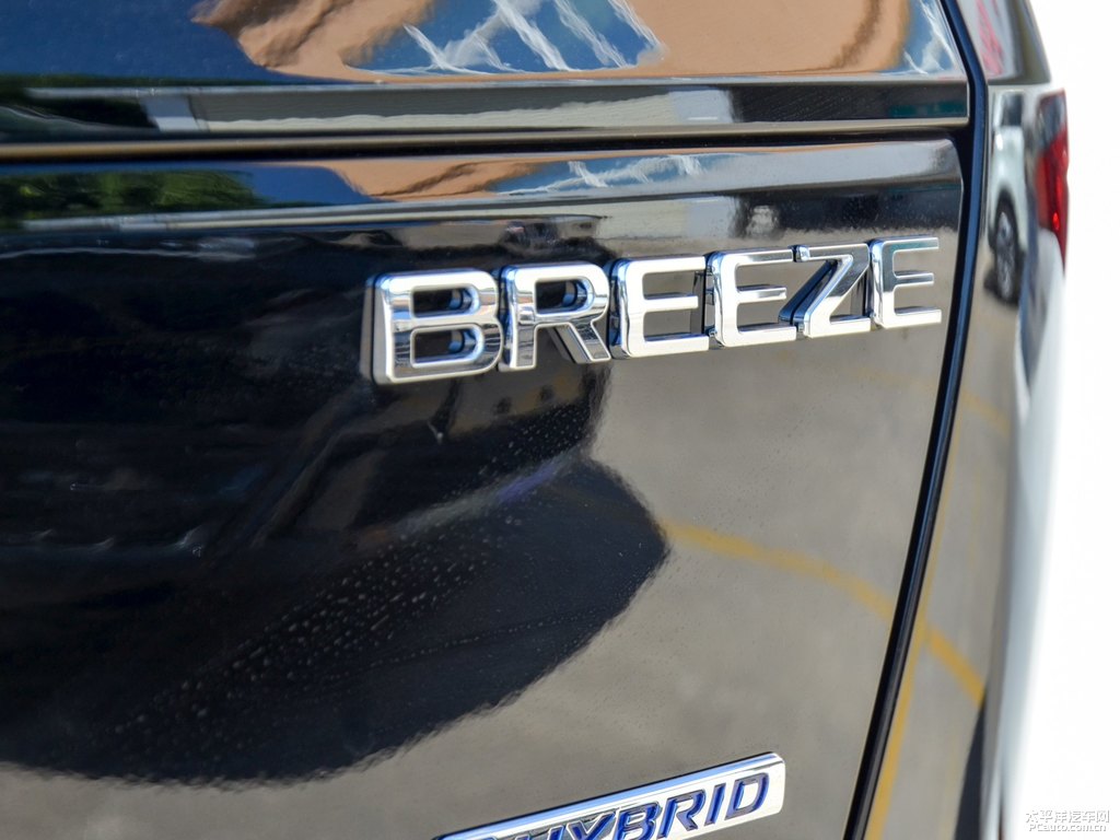 奧夫特黑皓影車尾外觀圖片
