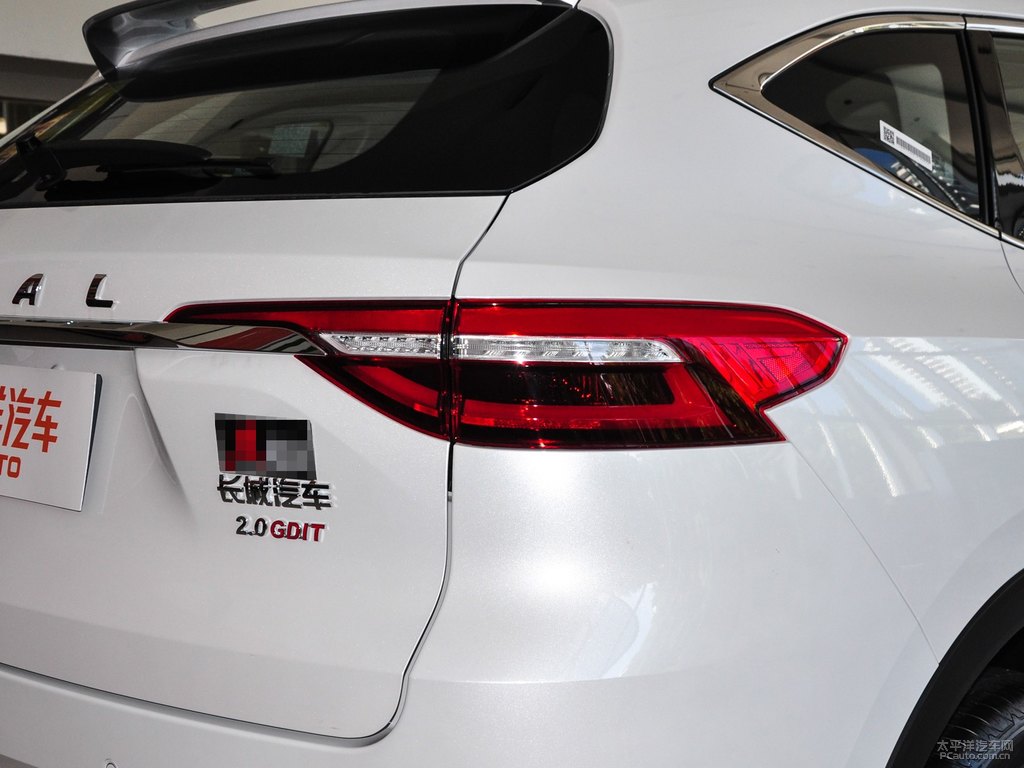 銀河白哈弗F7車尾外觀圖片