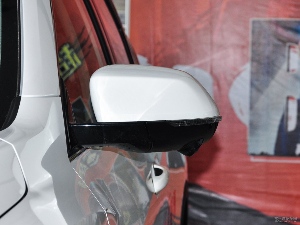 銀河白哈弗F7車身外觀圖片