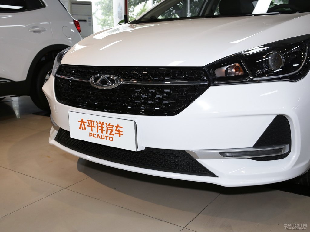 皓月白艾瑞澤5車頭外觀圖片