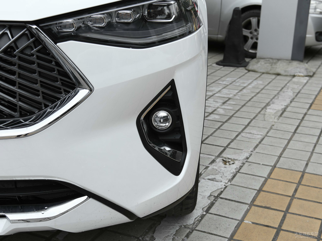 銀河白哈弗F7車頭外觀圖片