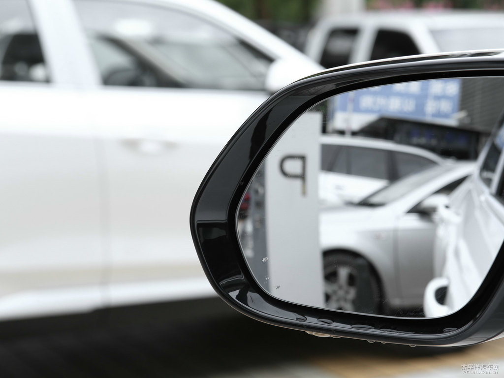 銀河白哈弗F7車身外觀圖片