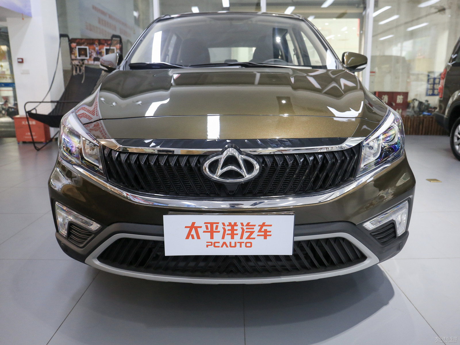 長安歐尚A800外觀高清大圖