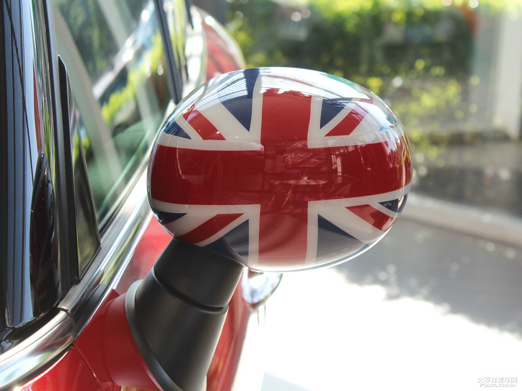ɫ+tMINI COUNTRYMAN܇^DƬ