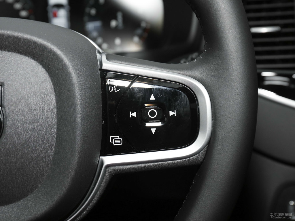 水晶白沃爾沃XC90中控內(nèi)飾圖片