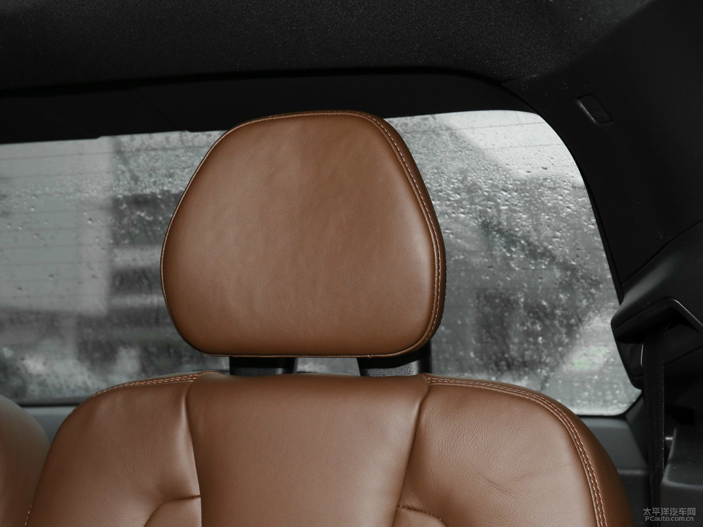 水晶白沃爾沃XC90座椅內(nèi)飾圖片